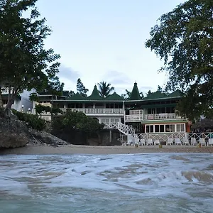 *** Hotel Dan's Creek Haiti